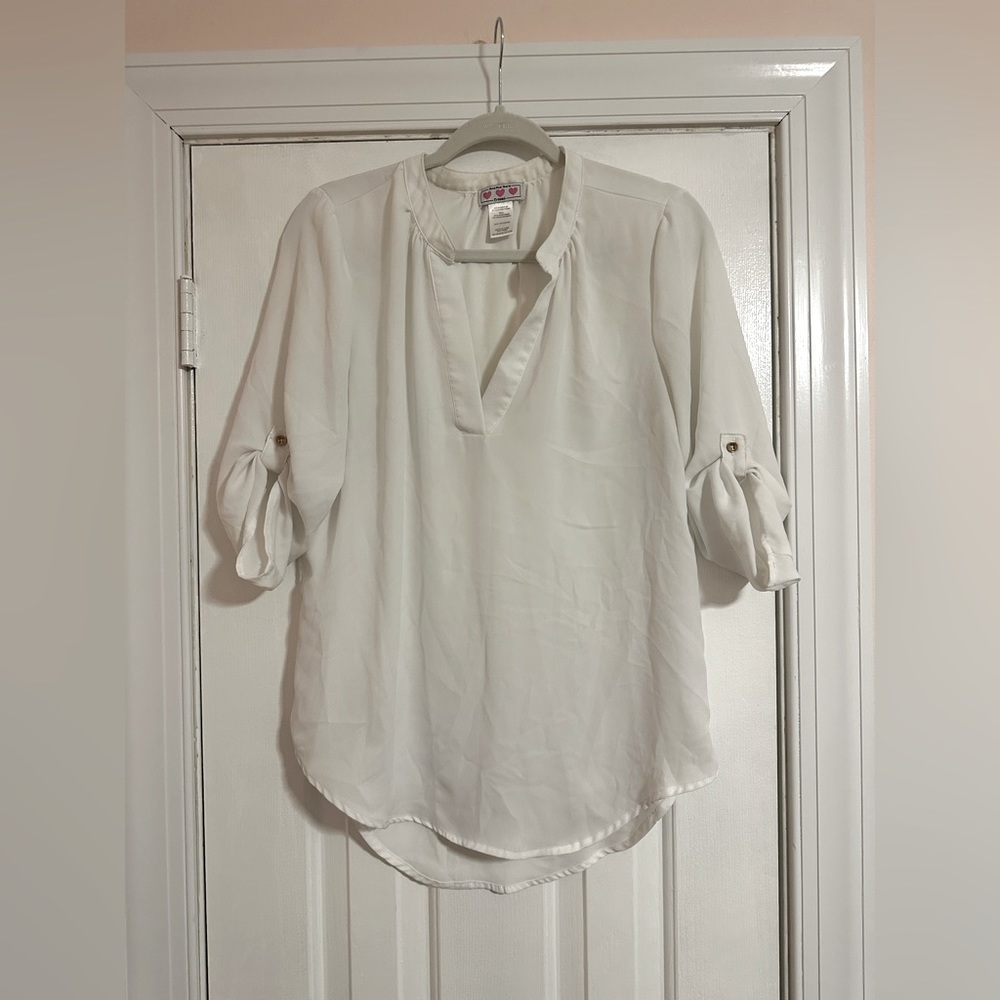 White half sleeve blouse
